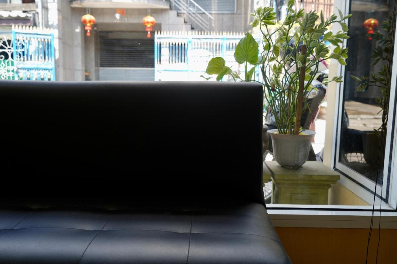 Sura Hostel Bangkok Near Mrt Phra Ram 9 Exterior photo