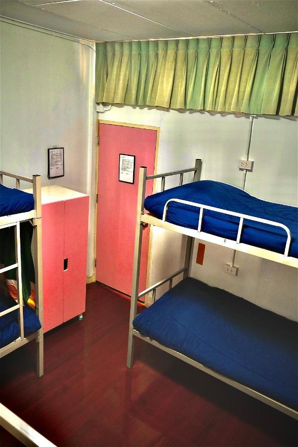Sura Hostel Bangkok Near Mrt Phra Ram 9 Exterior photo